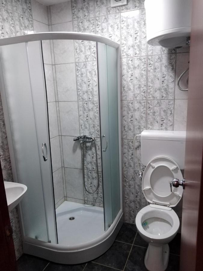 Srebrna Nit Lägenhet Veliko Gradište Exteriör bild
